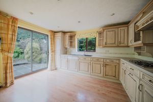Breakfast kitchen- click for photo gallery